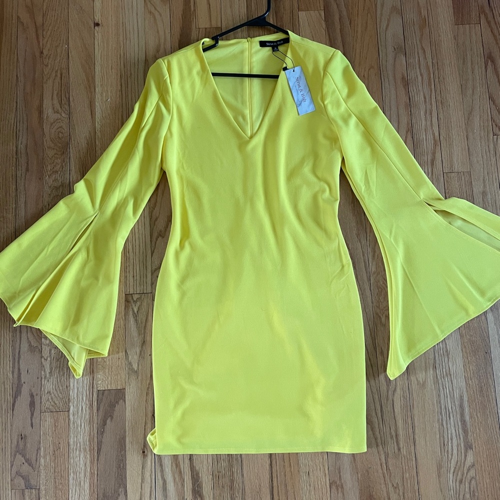 Dress - Picture 4 of 5